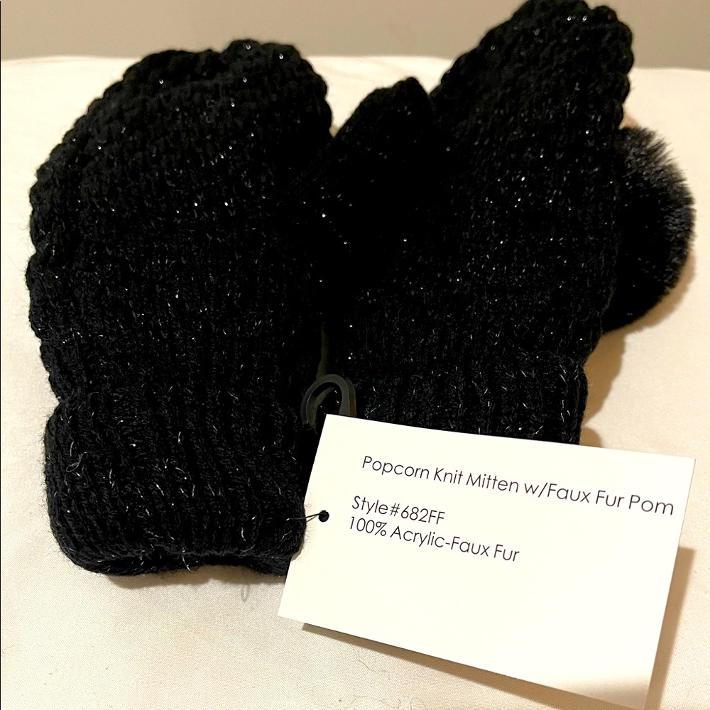 Surell Winter Children's Star Knit Mitten with Faux Fur Pom. Soft and Stylish.